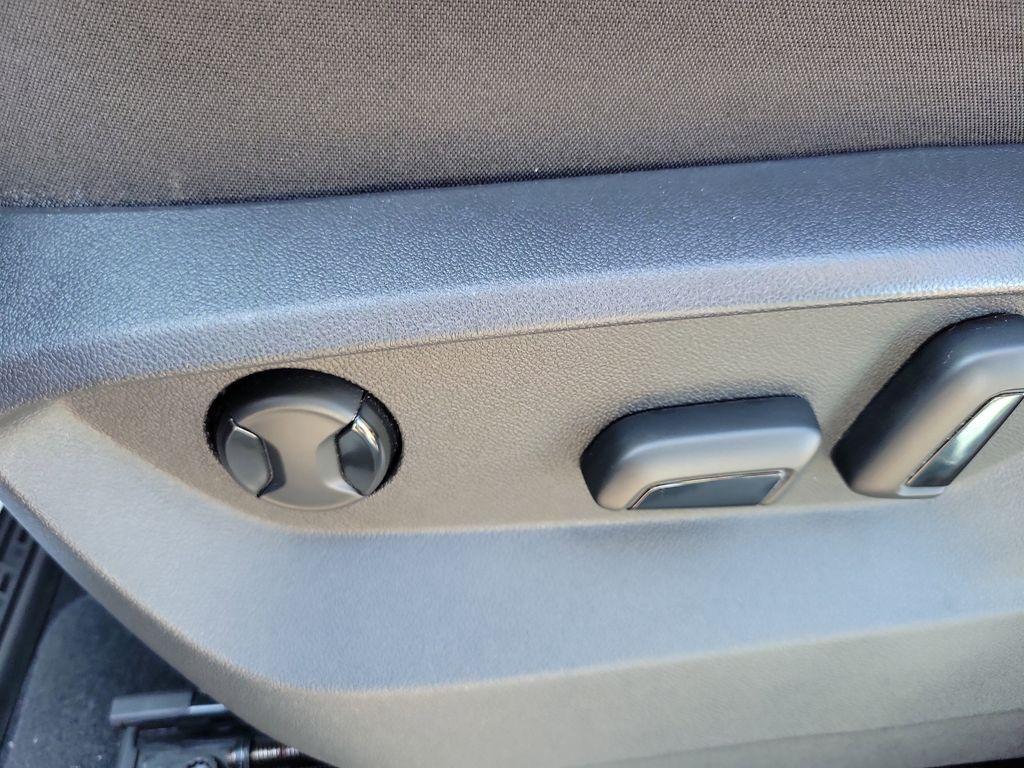 used 2021 Volkswagen Atlas Cross Sport car, priced at $22,495