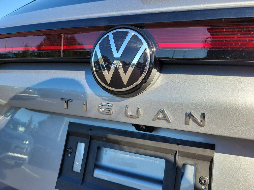new 2025 Volkswagen Tiguan car, priced at $27,946