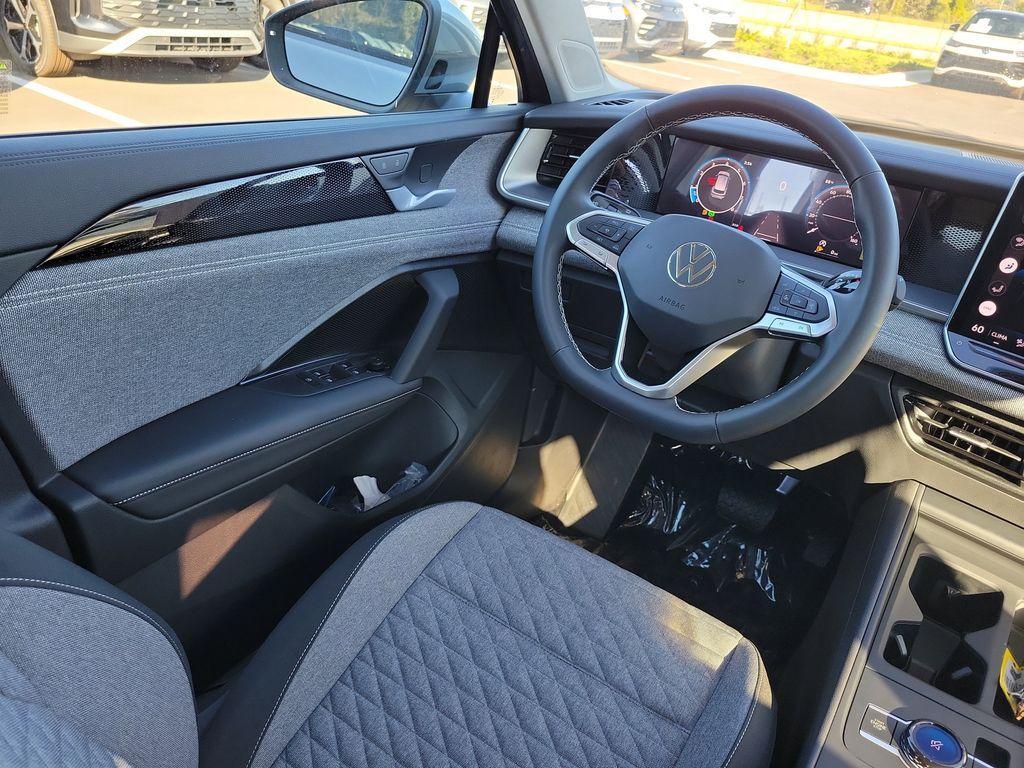 new 2025 Volkswagen Tiguan car, priced at $27,946