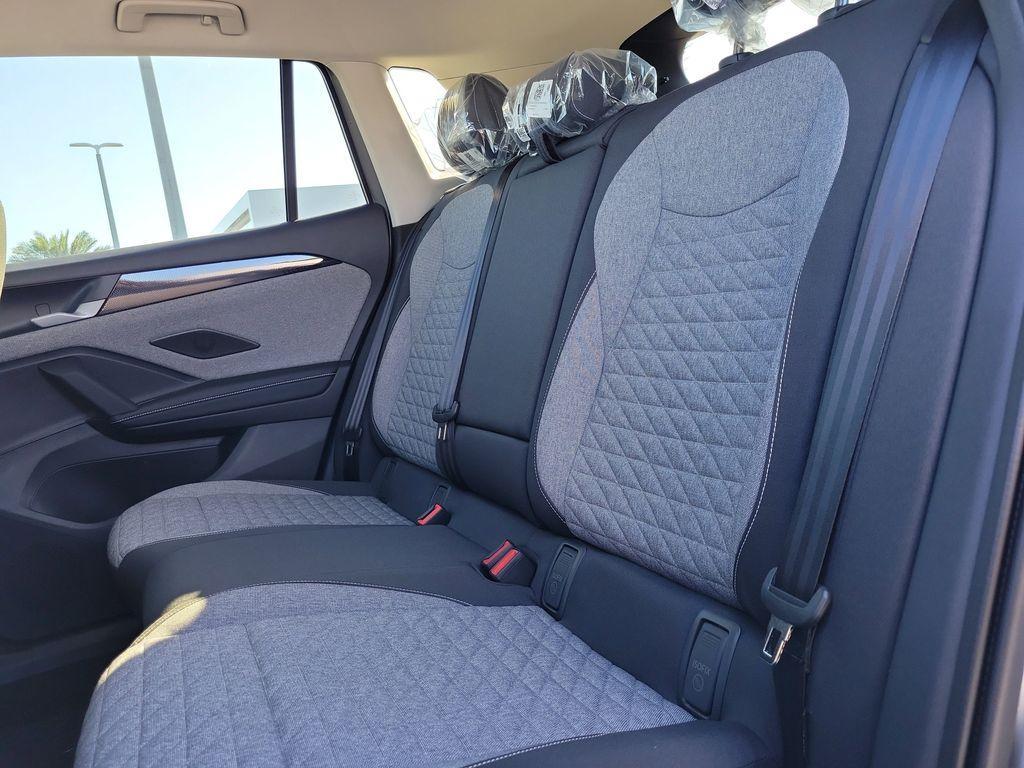 new 2025 Volkswagen Tiguan car, priced at $27,946