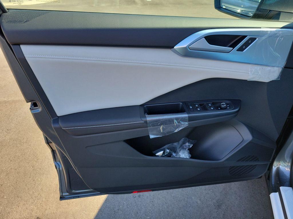 new 2025 Volkswagen Taos car, priced at $27,027