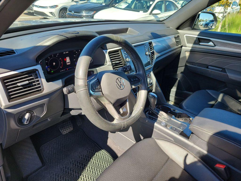 used 2022 Volkswagen Atlas Cross Sport car, priced at $22,495