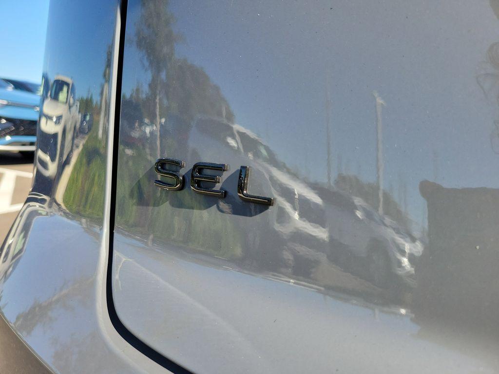 new 2026 Volkswagen Atlas Cross Sport car, priced at $50,046