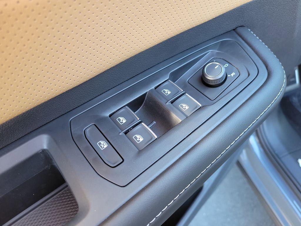 new 2026 Volkswagen Atlas Cross Sport car, priced at $50,046