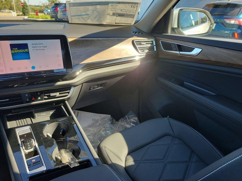 new 2026 Volkswagen Atlas car, priced at $43,975