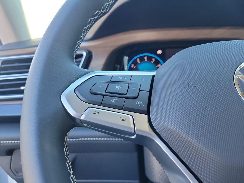 new 2026 Volkswagen Atlas car, priced at $43,975