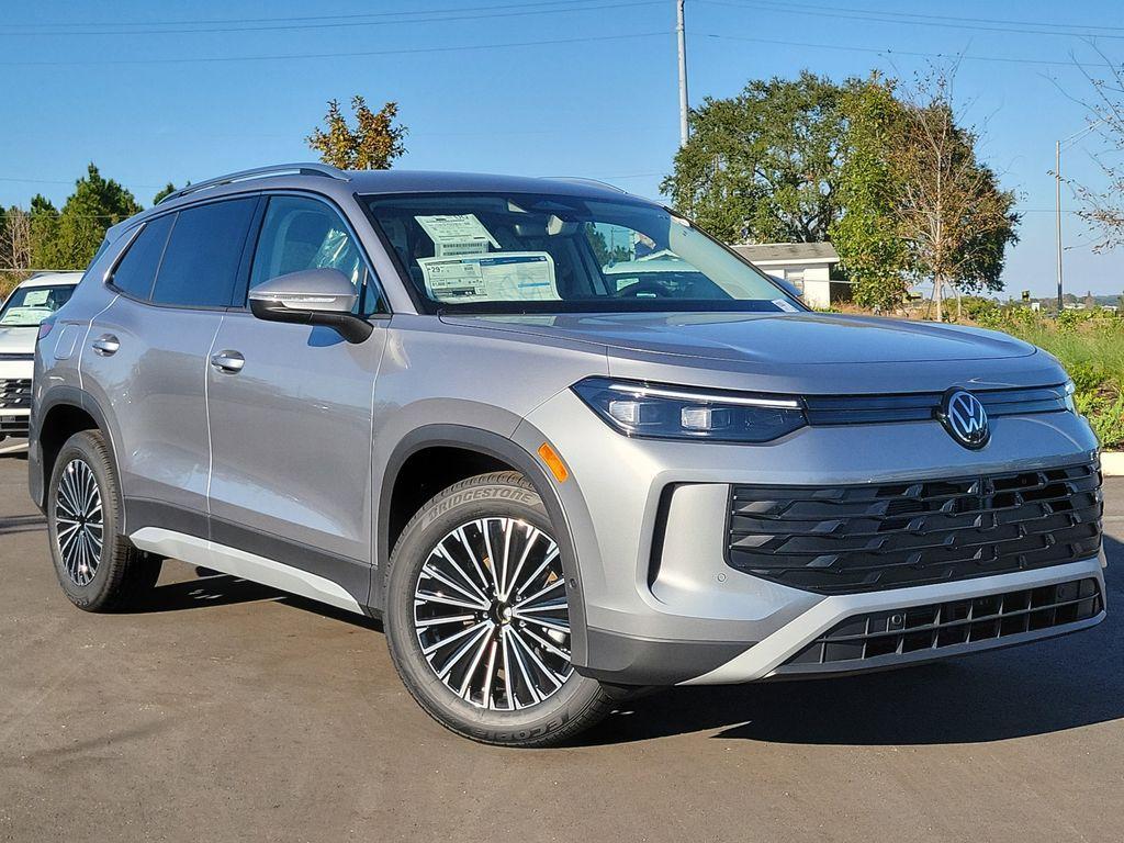 new 2025 Volkswagen Tiguan car, priced at $28,204