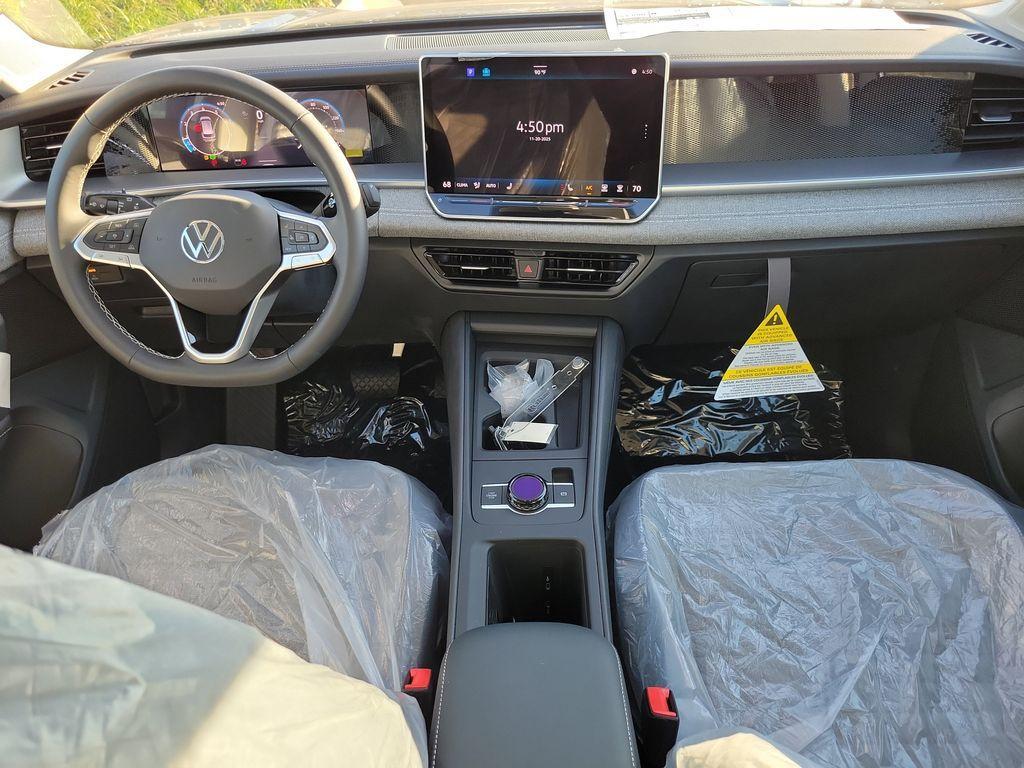 new 2025 Volkswagen Tiguan car, priced at $27,946