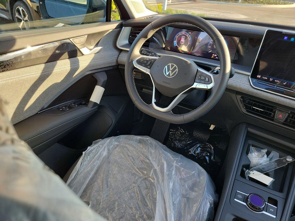 new 2025 Volkswagen Tiguan car, priced at $27,946