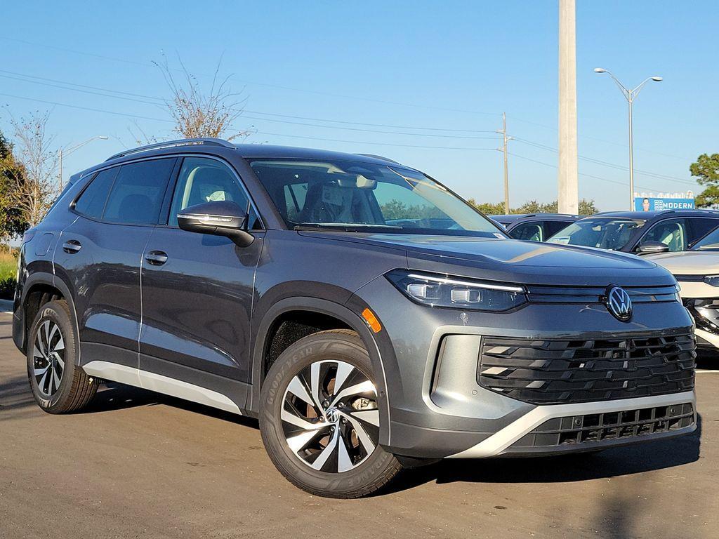 new 2025 Volkswagen Tiguan car, priced at $27,946