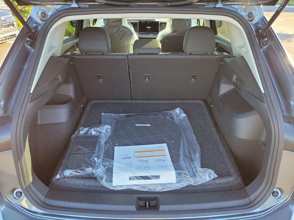 new 2025 Volkswagen Tiguan car, priced at $27,946
