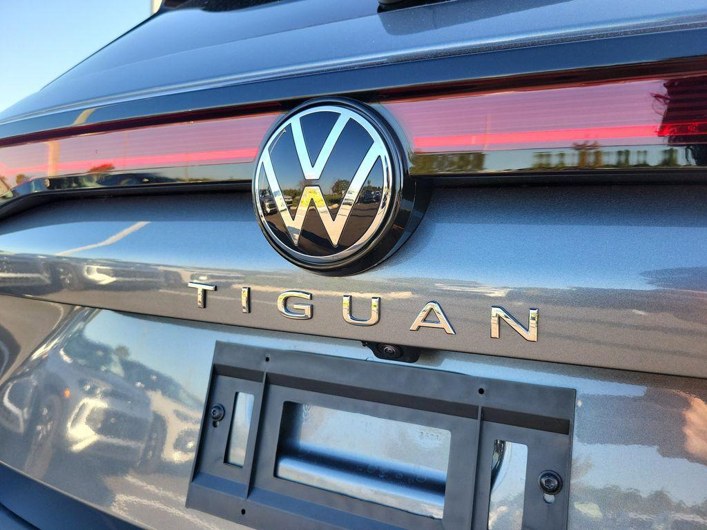 new 2025 Volkswagen Tiguan car, priced at $27,946