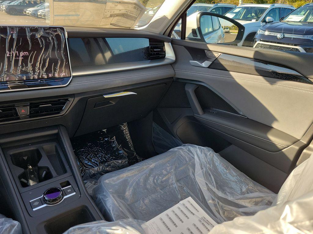 new 2025 Volkswagen Tiguan car, priced at $30,657