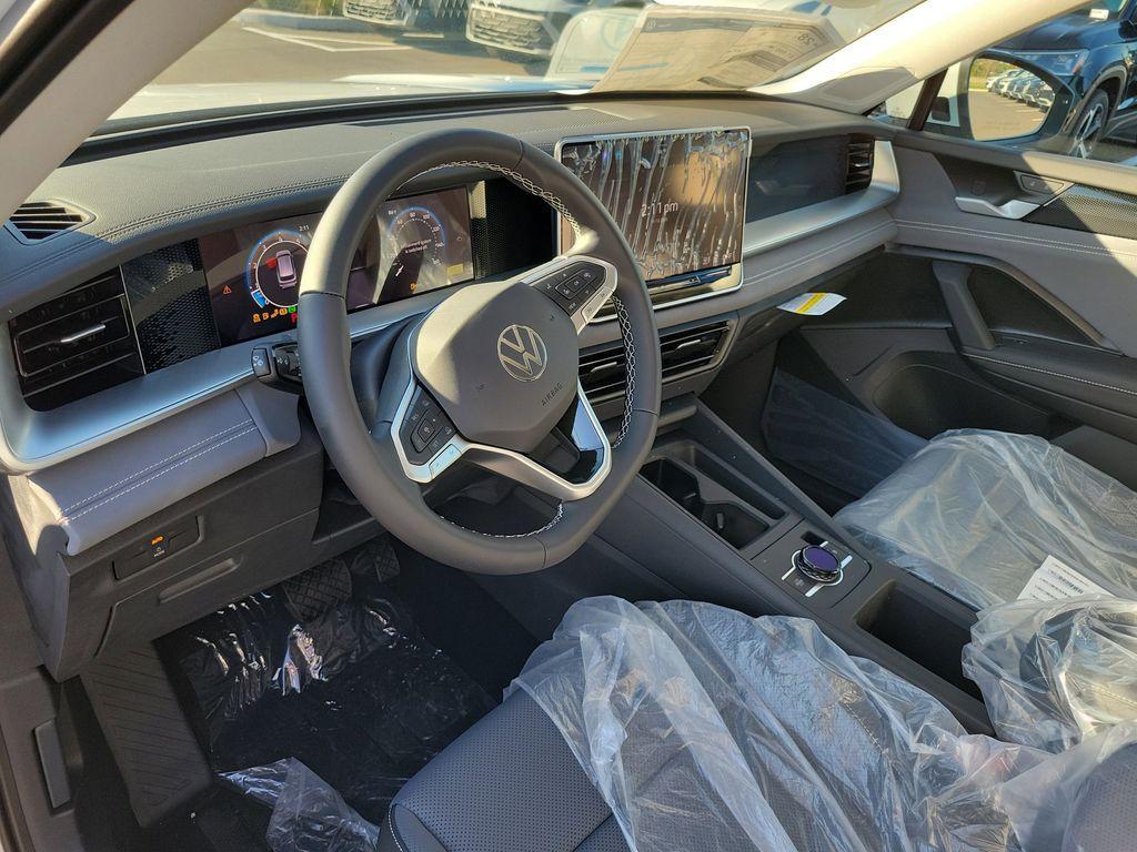 new 2025 Volkswagen Tiguan car, priced at $30,657