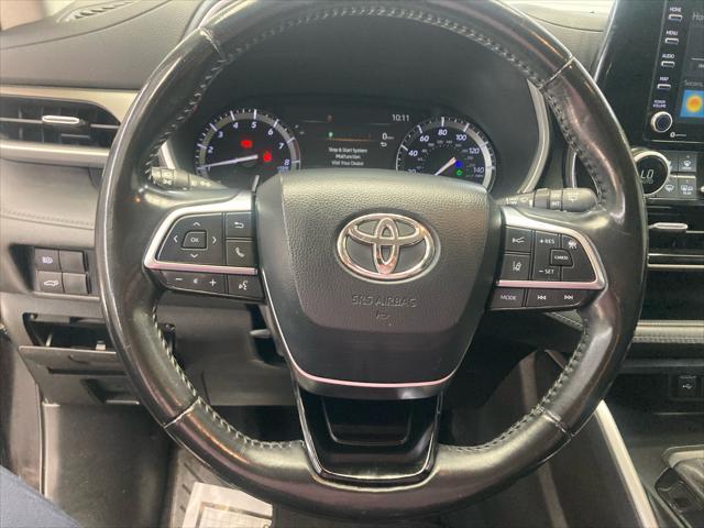 used 2020 Toyota Highlander car, priced at $26,995