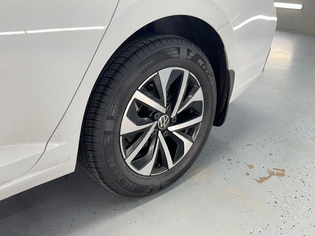 used 2024 Volkswagen Jetta car, priced at $20,995