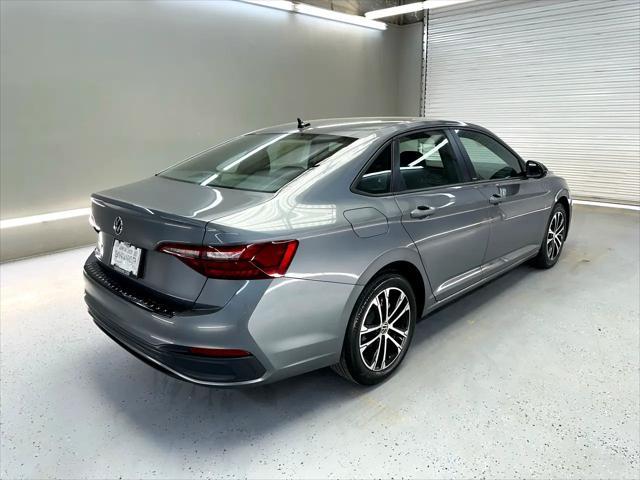 used 2024 Volkswagen Jetta car, priced at $20,995