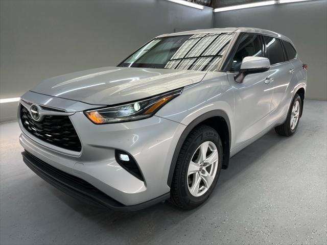 used 2021 Toyota Highlander car, priced at $27,995