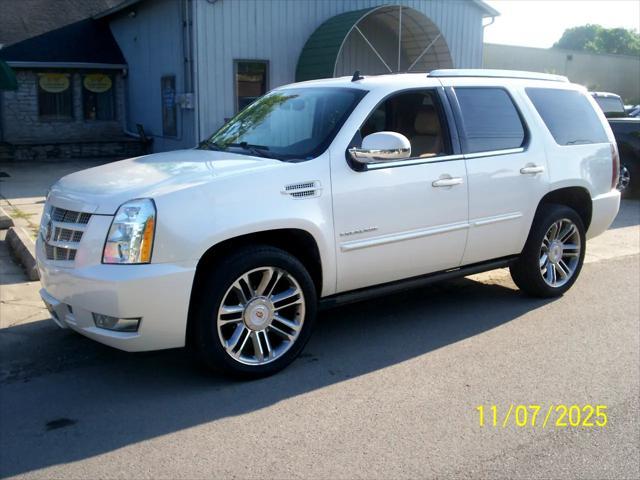 used 2014 Cadillac Escalade car, priced at $17,499