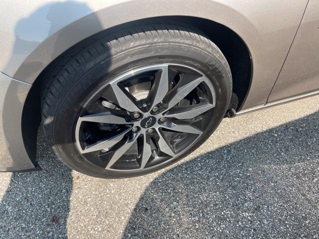 used 2024 Chevrolet Malibu car