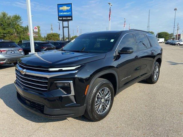 used 2024 Chevrolet Traverse car, priced at $40,988
