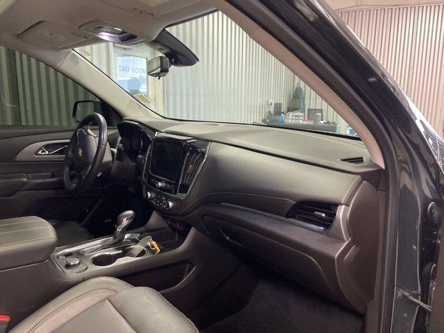 used 2021 Chevrolet Traverse car, priced at $27,988