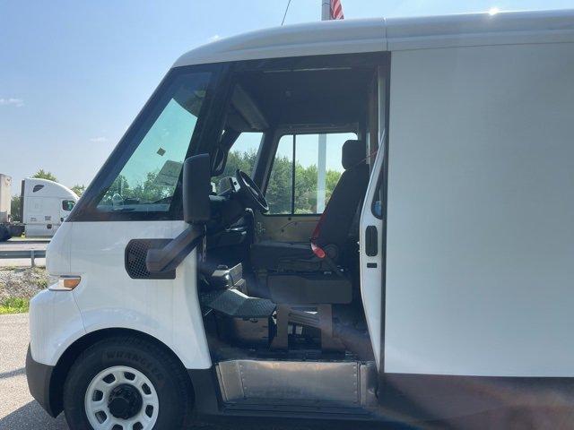 new 2025 Chevrolet BrightDrop 400 car, priced at $48,435