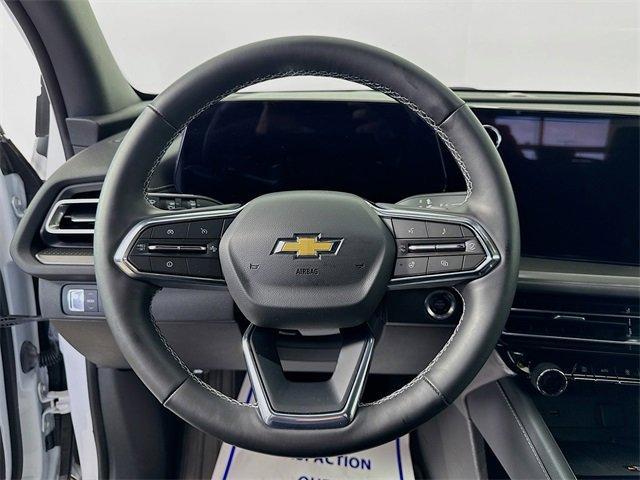 used 2025 Chevrolet Traverse car, priced at $38,988