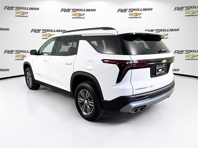used 2025 Chevrolet Traverse car, priced at $38,988