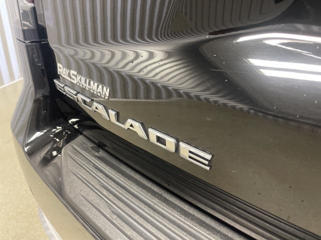 used 2023 Cadillac Escalade ESV car, priced at $67,975