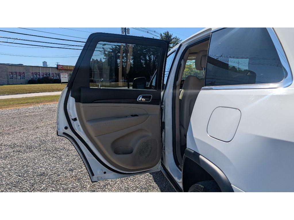 used 2019 Jeep Grand Cherokee car, priced at $15,850