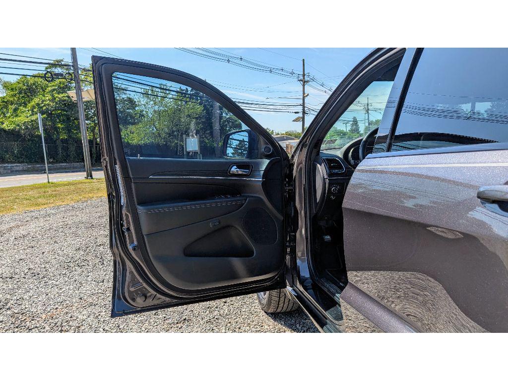 used 2021 Jeep Grand Cherokee car, priced at $25,999