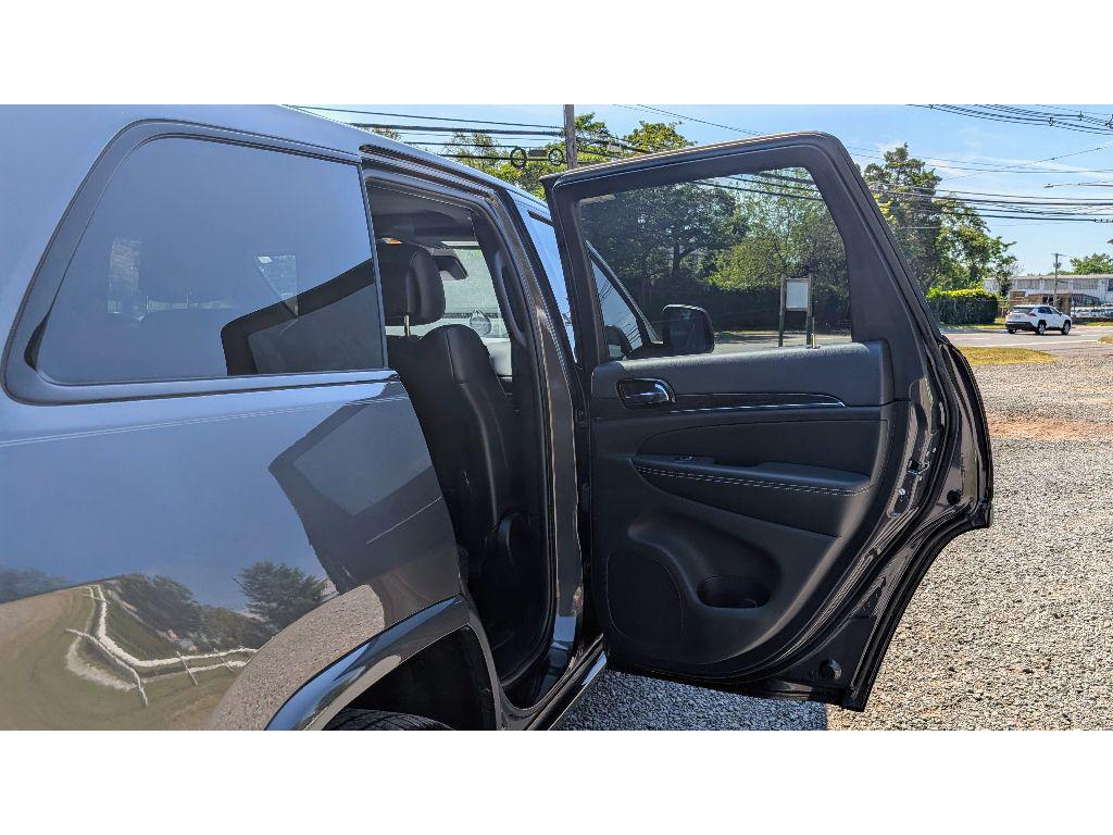 used 2021 Jeep Grand Cherokee car, priced at $25,999