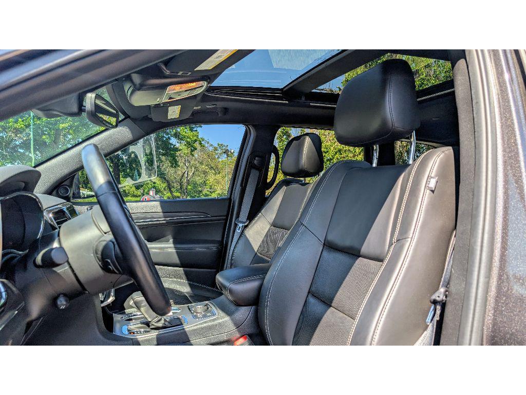 used 2021 Jeep Grand Cherokee car, priced at $25,999