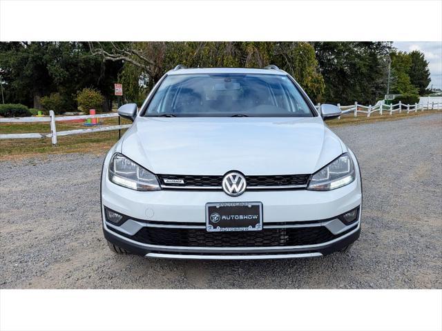 used 2018 Volkswagen Golf Alltrack car, priced at $13,999