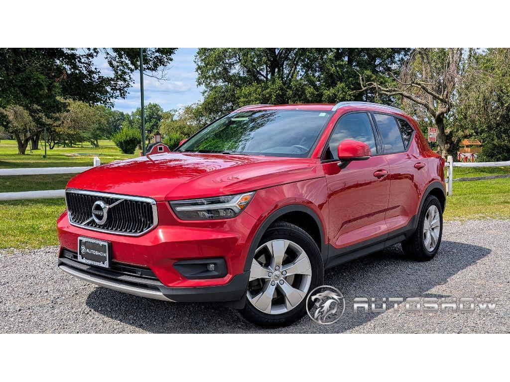 used 2021 Volvo XC40 car, priced at $18,500