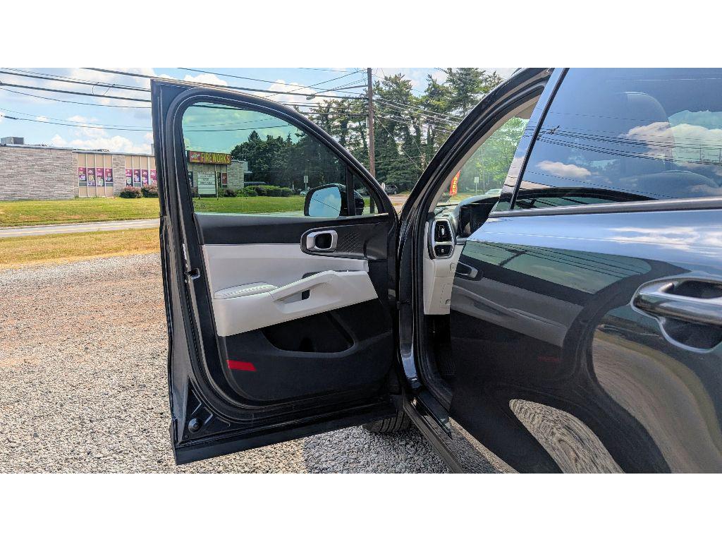 used 2021 Kia Sorento car, priced at $15,824
