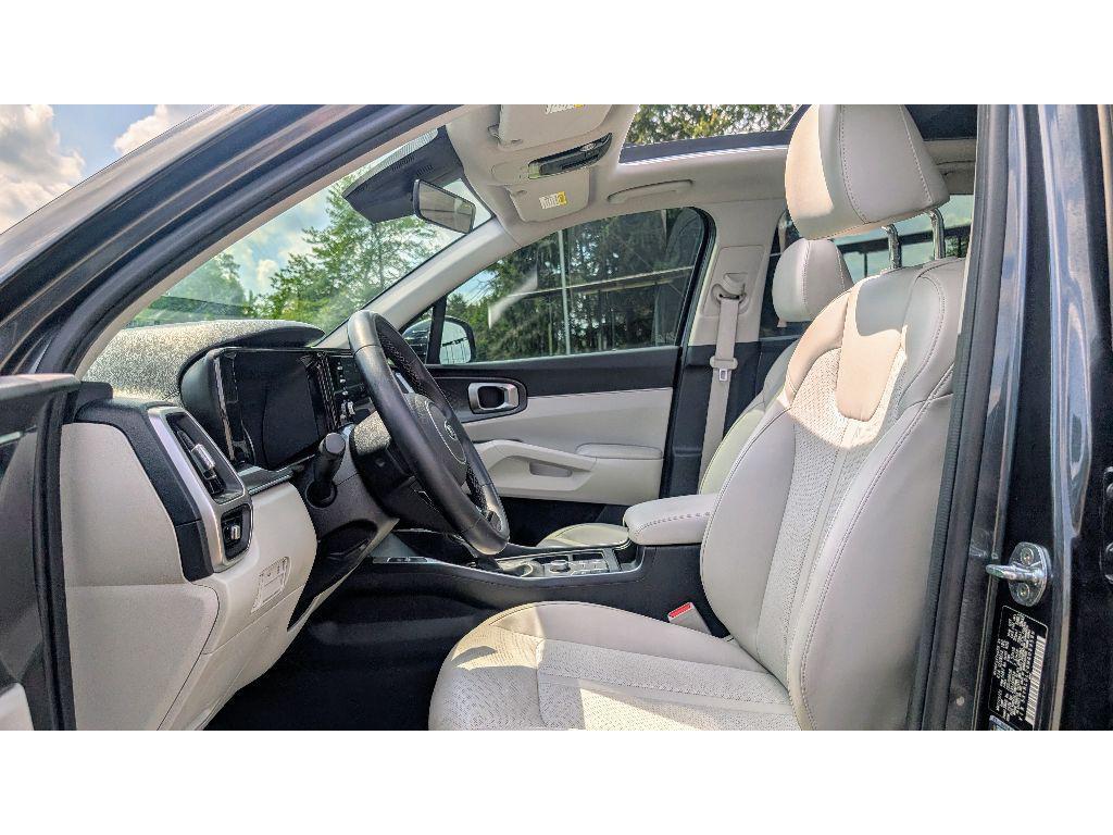 used 2021 Kia Sorento car, priced at $15,824