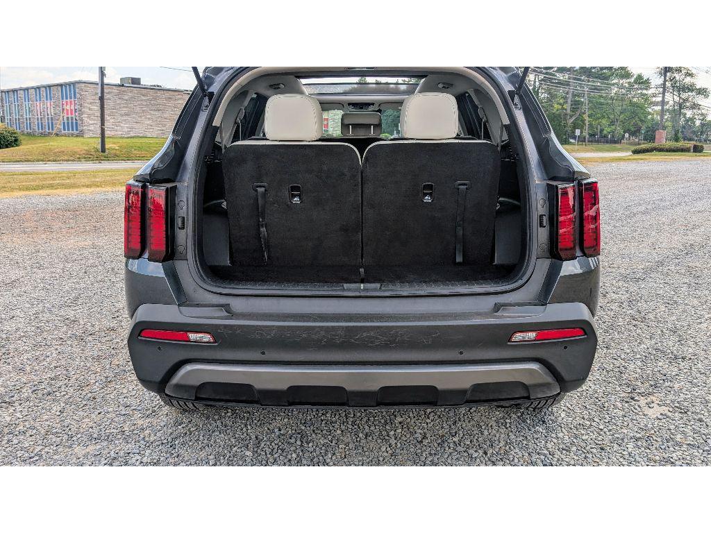 used 2021 Kia Sorento car, priced at $15,824