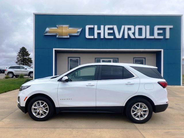 used 2024 Chevrolet Equinox car, priced at $27,900