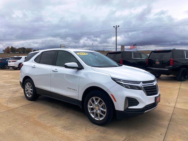 used 2024 Chevrolet Equinox car, priced at $27,900