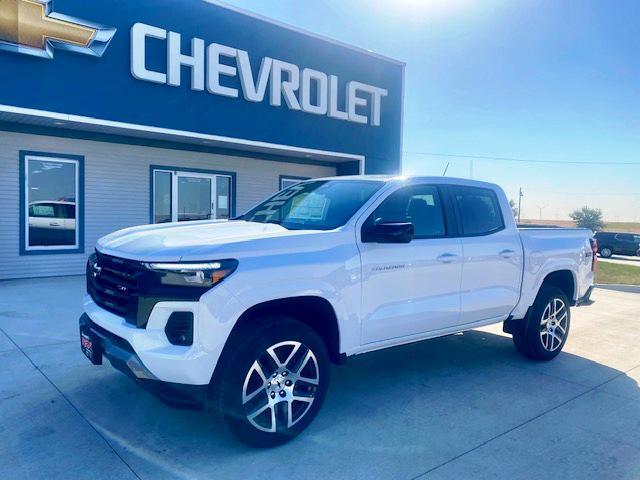 new 2024 Chevrolet Colorado car, priced at $45,735