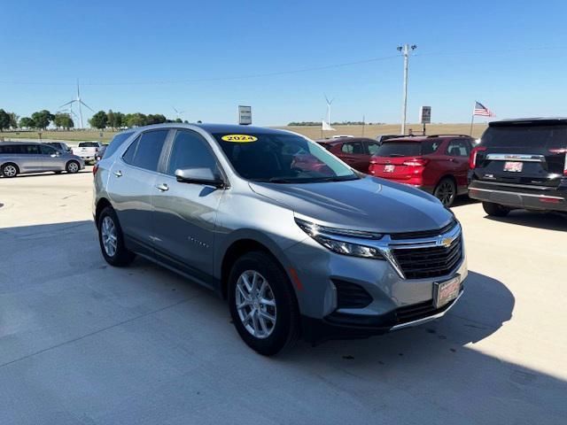 used 2024 Chevrolet Equinox car, priced at $29,900