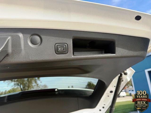 used 2021 Chevrolet Equinox car, priced at $17,900