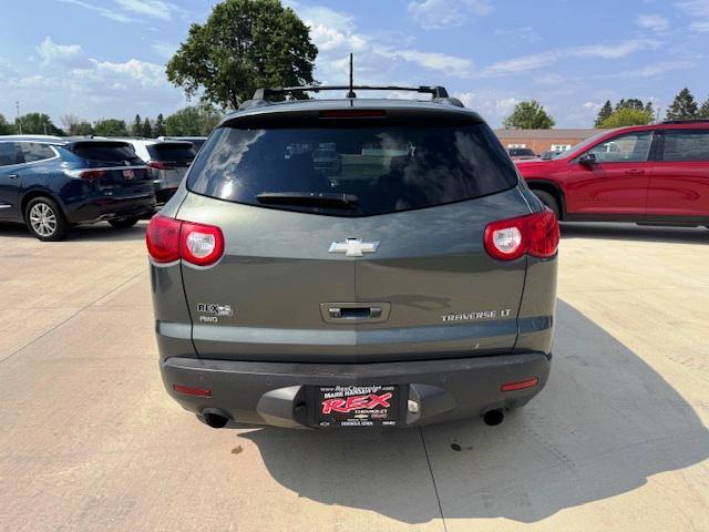 used 2010 Chevrolet Traverse car, priced at $5,900