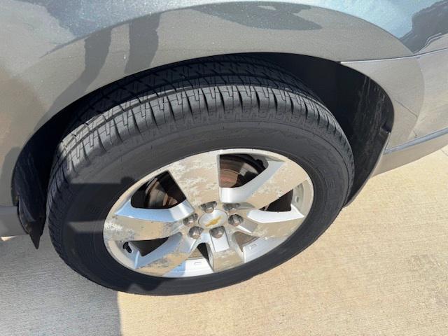 used 2010 Chevrolet Traverse car, priced at $5,900