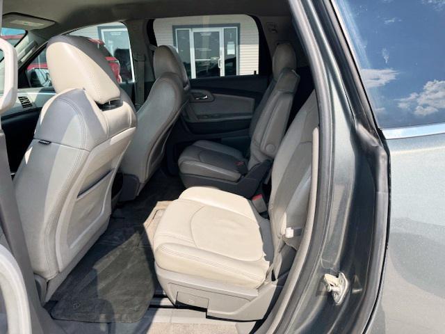 used 2010 Chevrolet Traverse car, priced at $5,900