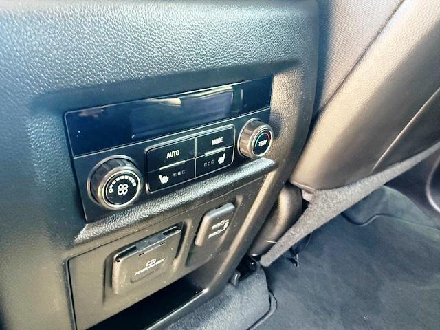 used 2021 Chevrolet Traverse car, priced at $29,900