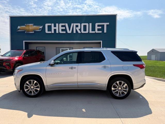 used 2021 Chevrolet Traverse car, priced at $29,900