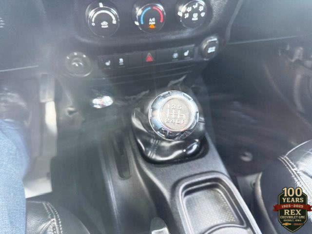 used 2015 Jeep Wrangler Unlimited car, priced at $17,900